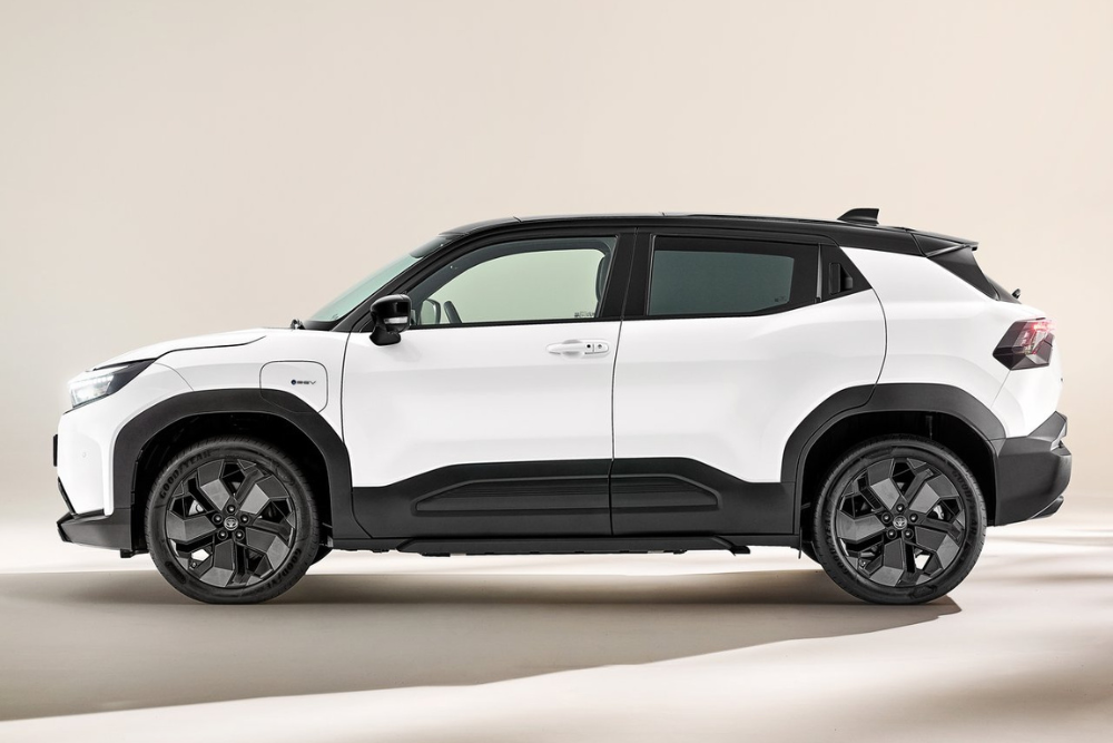 Toyota Urban Cruiser SUV 106kW Icon 49kWh 5dr Auto